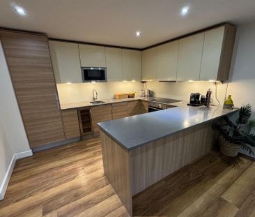 2 bedroom flat to rent - Photo 2