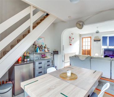 2 bedroom terraced house to rent - Photo 1
