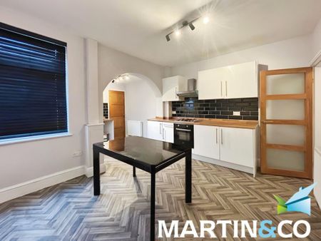 2 bedroom terraced house to rent - Photo 4