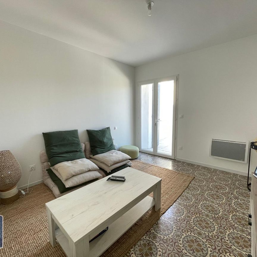 Location Maison 3 pièces 60m² CHATEAUNEUF DE GADAGNE 84470 - Photo 1