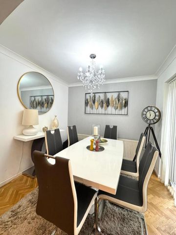 3 bedroom semi-detached house to rent - Photo 2