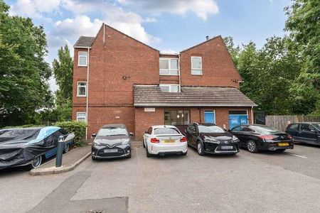 Hanger View Way, West Acton, W3 - Photo 3