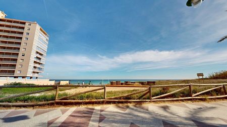 Apartamento de alquiler en Calle Islas Baleares, 46, Los Arenales del Sol - Photo 2