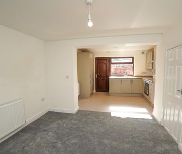 3 bed House - Terraced for Rent - Photo 4
