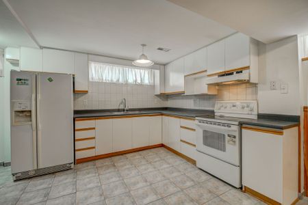 For Lease - 19 Belleglade Court Unit# Lower, Toronto, Ontario - Photo 3