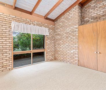 Right Next Door To Westfield! - Photo 5