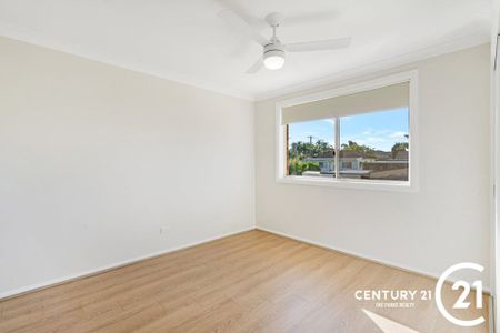 Renovated 3 Bedroom Home! - Photo 4