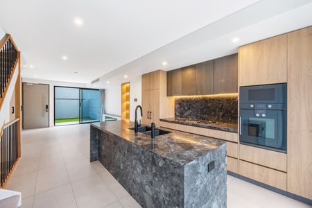 17/8 Milner Road, Artarmon NSW 2064 - Townhouse For Rent | Domain - Photo 2