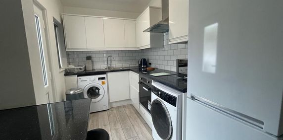 1 bed house share to rent in Nairne Street, Burnley, BB11 - Photo 2