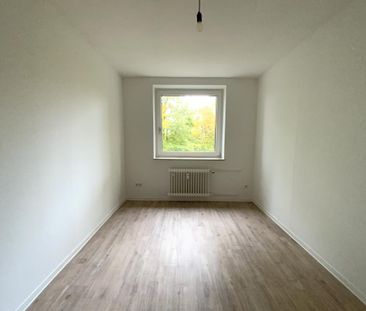 Offene Wohnküche: 3-Zimmer-Wohnung am Malvenweg frei! - Photo 4