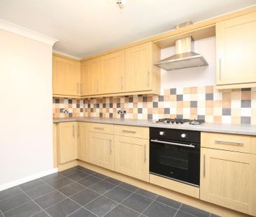 3 bedroom terraced house to rent - Photo 4