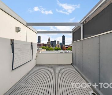 Modern City Living - Walk to Everything! - Photo 5