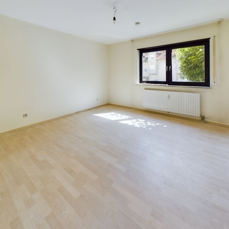 Gemütliche Wohnung mit Loggia in ruhiger Lage - Photo 1