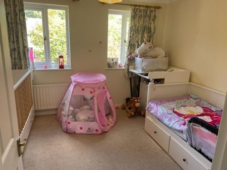 2 bedroom semi-detached house to rent - Photo 3