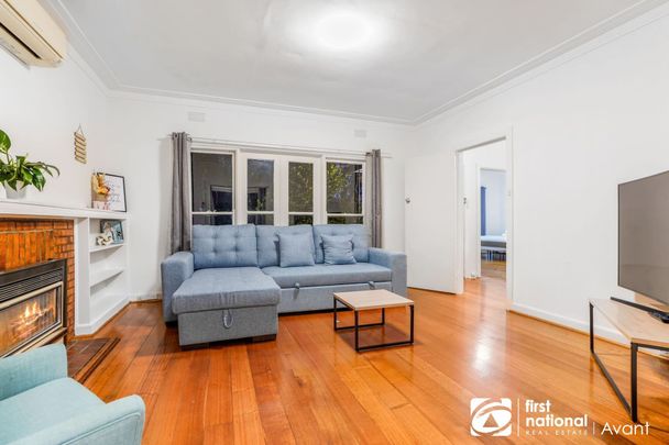 Beautiful house in Box Hill North! - Photo 1