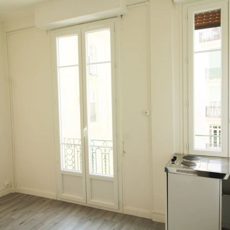 Location Appartement 1 pièce 16m² NICE 06000 - Photo 3