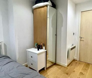 2 bedroom flat to rent - Photo 6