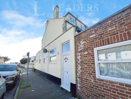 Orwell Road, Clacton-on-sea, CO15 - Photo 4