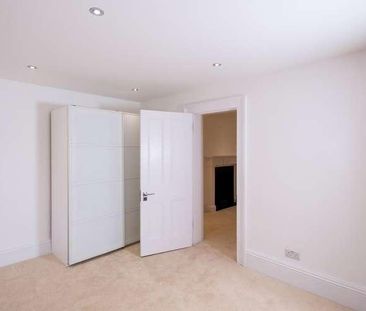 Blenheim Road, St John's Wood, London, NW8 - Photo 2