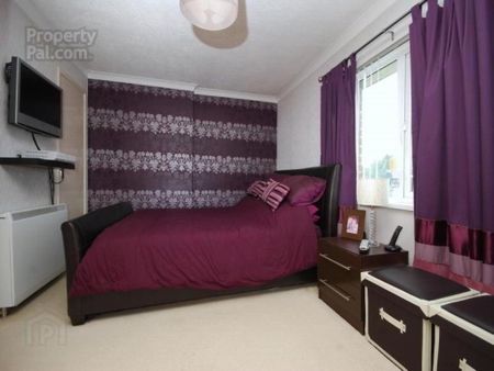 7f Glenarm Square, Finaghy, Belfast, BT10 0FD - Photo 3