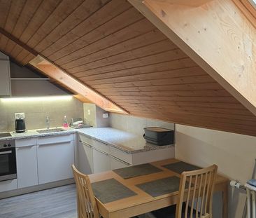 Charmant appartement de 3 pièces avec vue au cœur de Neuchâtel - Photo 4