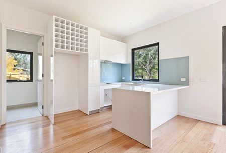 3/12 Raglan Road, Research - Photo 2