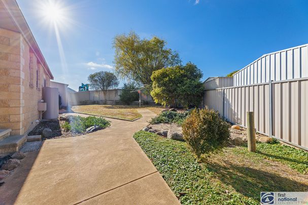 16 Walker Place, Yass NSW 2582 - House For Rent | Domain - Photo 1