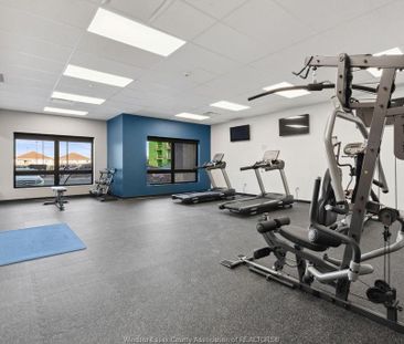 For Lease - 4775 WALKER Road Unit# 516, Windsor, Ontario - Photo 3