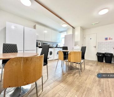 8 bedroom terraced house to rent - Photo 5