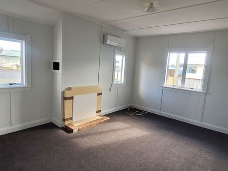 114 MacFarlane Street - Photo 3