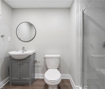 For Lease - 8059 Aintree Drive Unit# Lower, Niagara Falls, Ontario - Photo 5