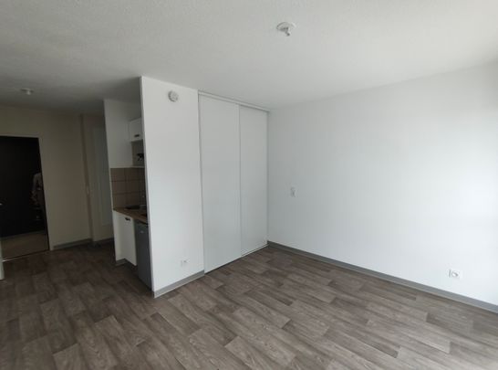 Location Appartement 1 pièce 22m² FRANQUEVILLE ST PIERRE 76520 - Photo 1