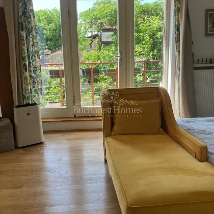 Five Bedroom House with Warm Charm - Domenii Lycee Francais - Photo 1