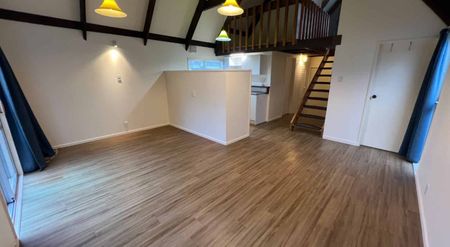 TWO BEDROOMS - ROSLYN - Photo 4