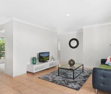 SPACIOUS HOME PERFECT FOR YOUR FAMILY! - Photo 2