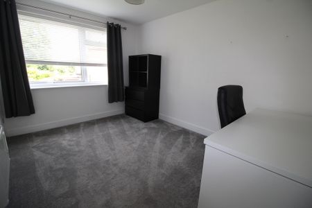 2 Bed Student Accommodation - Photo 2