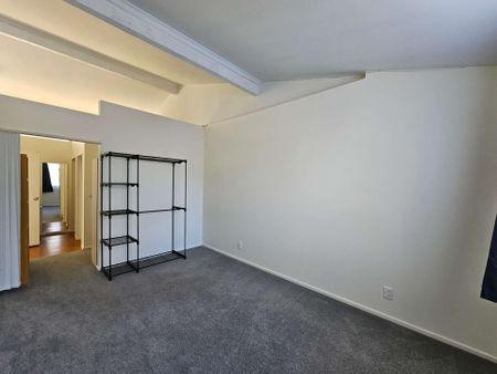 Spacious Unit with Stunning Rural Views - Photo 2