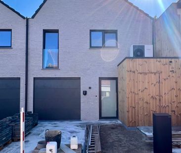 Huis te huur in Sijsele voor € 1.295 met 3 slaapkamers - Photo 3