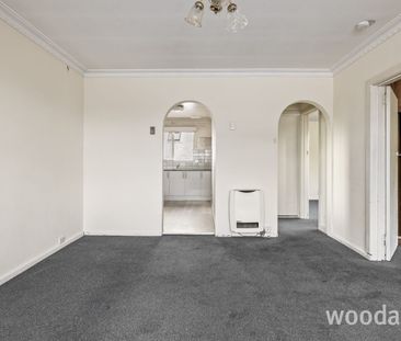 Spacious Two Bedroom Apartment - Photo 1