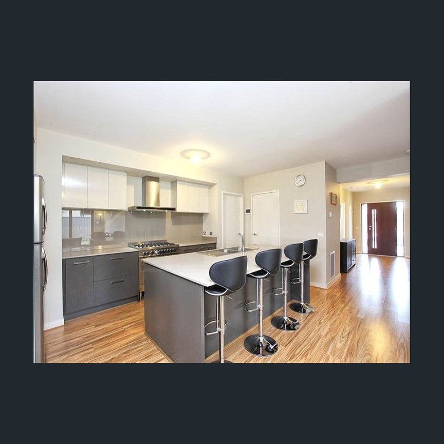 MODERN FAMILY LIVING AT ITS BEST - Photo 1