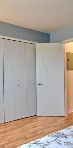 Logement 4 1/2 à louer - Photo 1