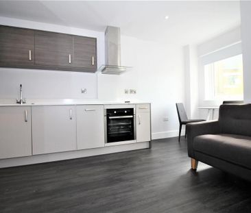 Studio to rent - Photo 3