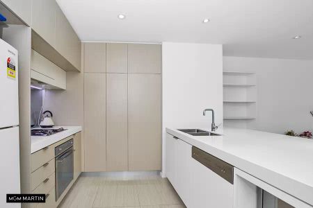 MGM MARTIN - TWO BEDROOM APARTMENT - Photo 4