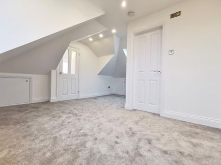 2 bedroom maisonette to rent - Photo 3