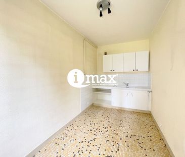 Location Appartement COURBEVOIE - - Photo 3