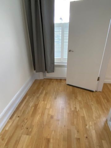 2 Bed Flat, London, SE25 - Photo 2