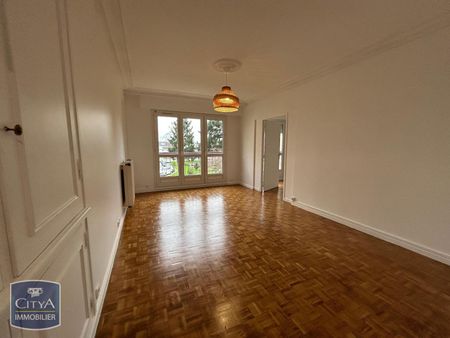 Location Appartement 4 pièces 77m² LE MANS 72000 - Photo 2