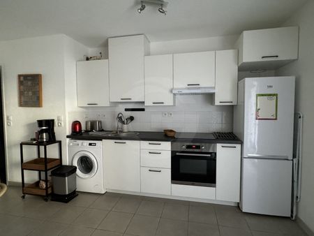 Location Appartement 2 pièces 44m² SETE 34200 - Photo 5