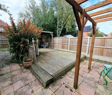 4 bedroom detached house to rent - Photo 3