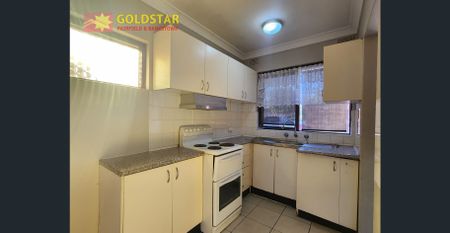 3 BEDROOM TOWNHOUSE IN PRIME LOCATION - Photo 5